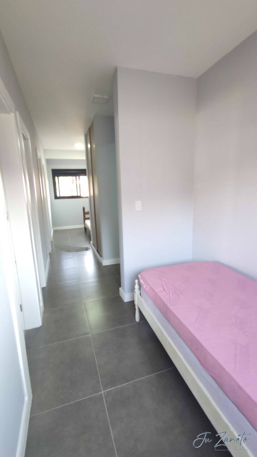 Casa à venda com 4 quartos, 260m² - Foto 25