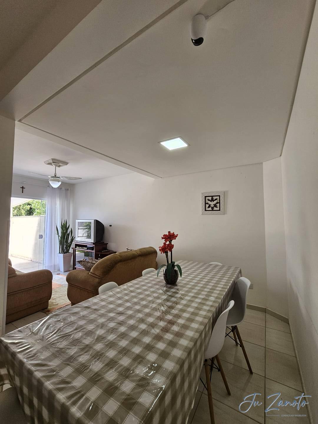 Casa à venda com 4 quartos, 30m² - Foto 6