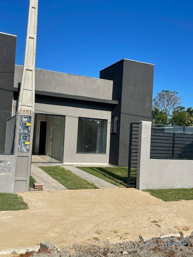 Casa à venda com 2 quartos, 90m² - Foto 4