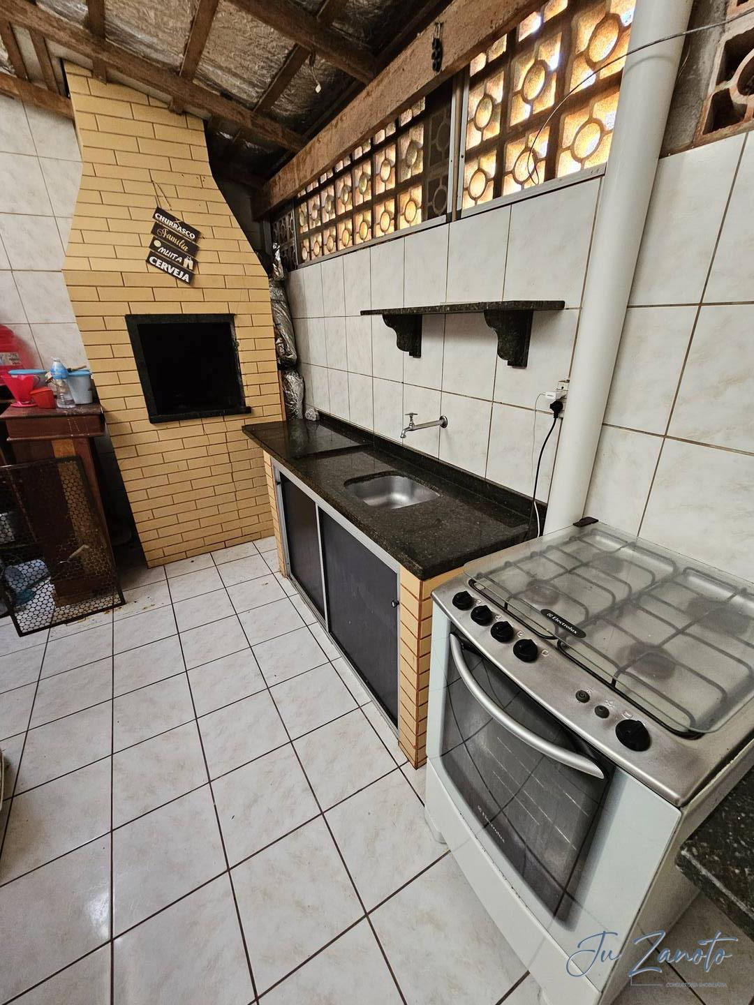 Casa à venda com 2 quartos, 56m² - Foto 8