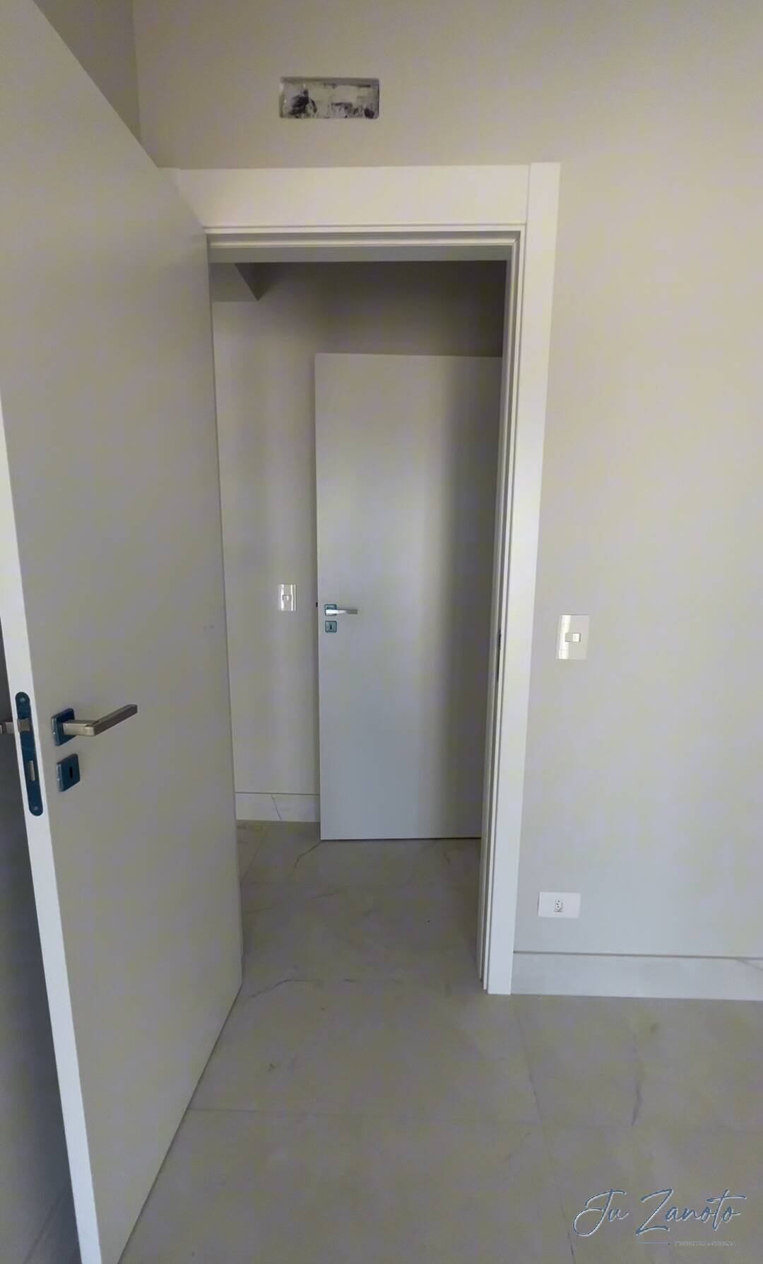 Apartamento à venda com 3 quartos, 104m² - Foto 6