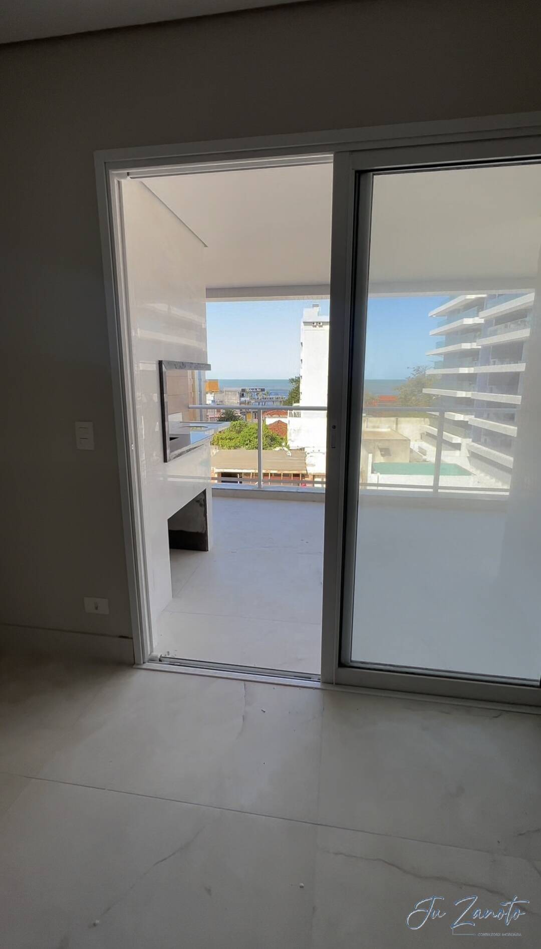 Apartamento à venda com 3 quartos, 104m² - Foto 13