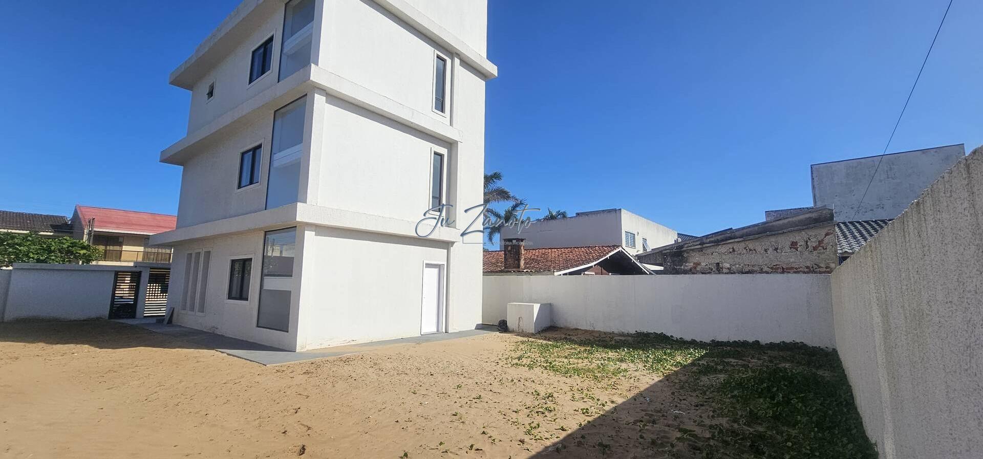 Casa à venda com 3 quartos, 325m² - Foto 35