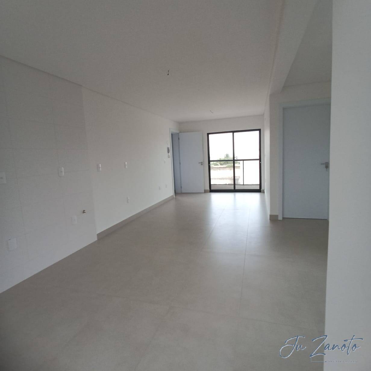 Apartamento à venda com 2 quartos, 68m² - Foto 5