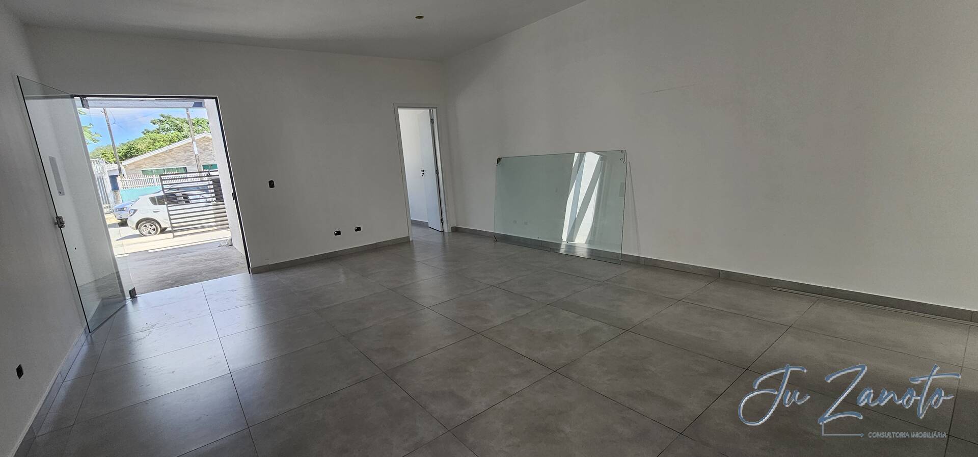 Casa à venda com 3 quartos, 81m² - Foto 4