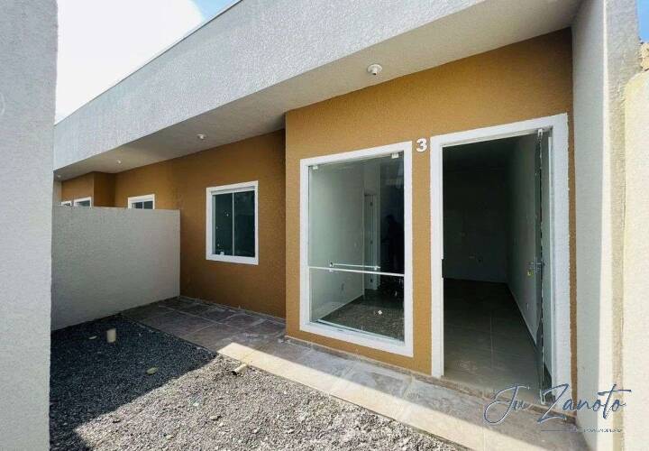 Casa à venda com 3 quartos, 55m² - Foto 4