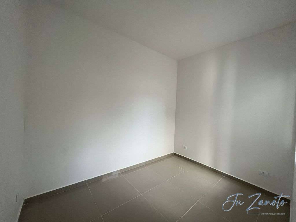 Casa à venda com 3 quartos, 55m² - Foto 8