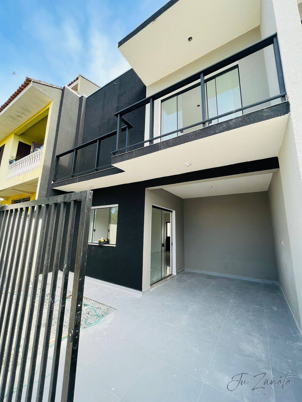 Sobrado à venda com 3 quartos, 96m² - Foto 1