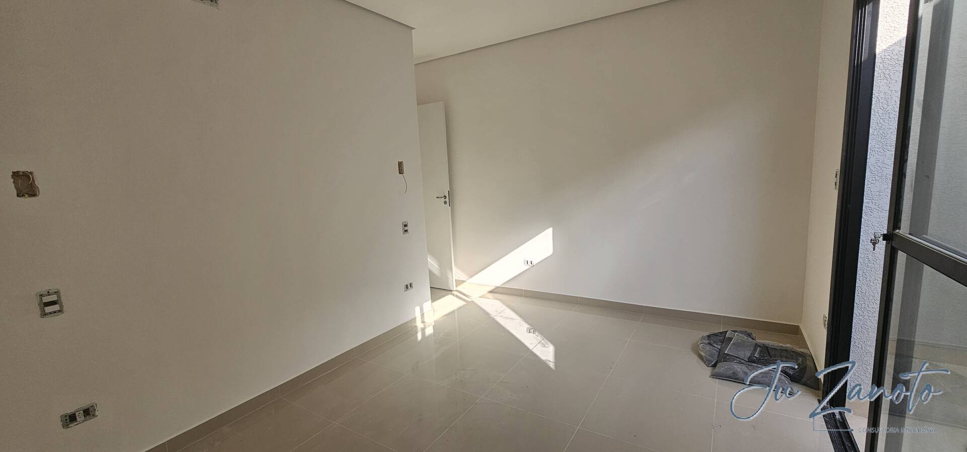 Casa à venda com 3 quartos, 75m² - Foto 12