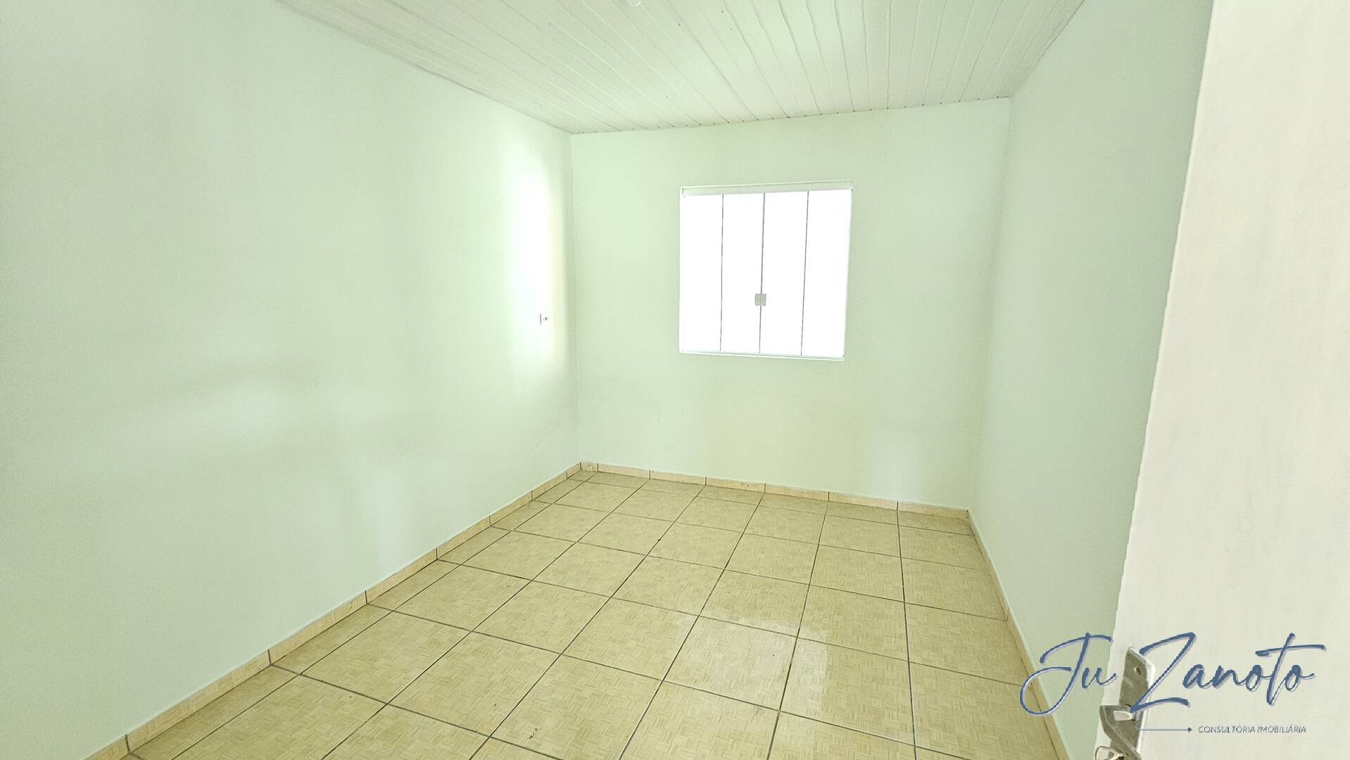 Casa à venda com 2 quartos, 330m² - Foto 6