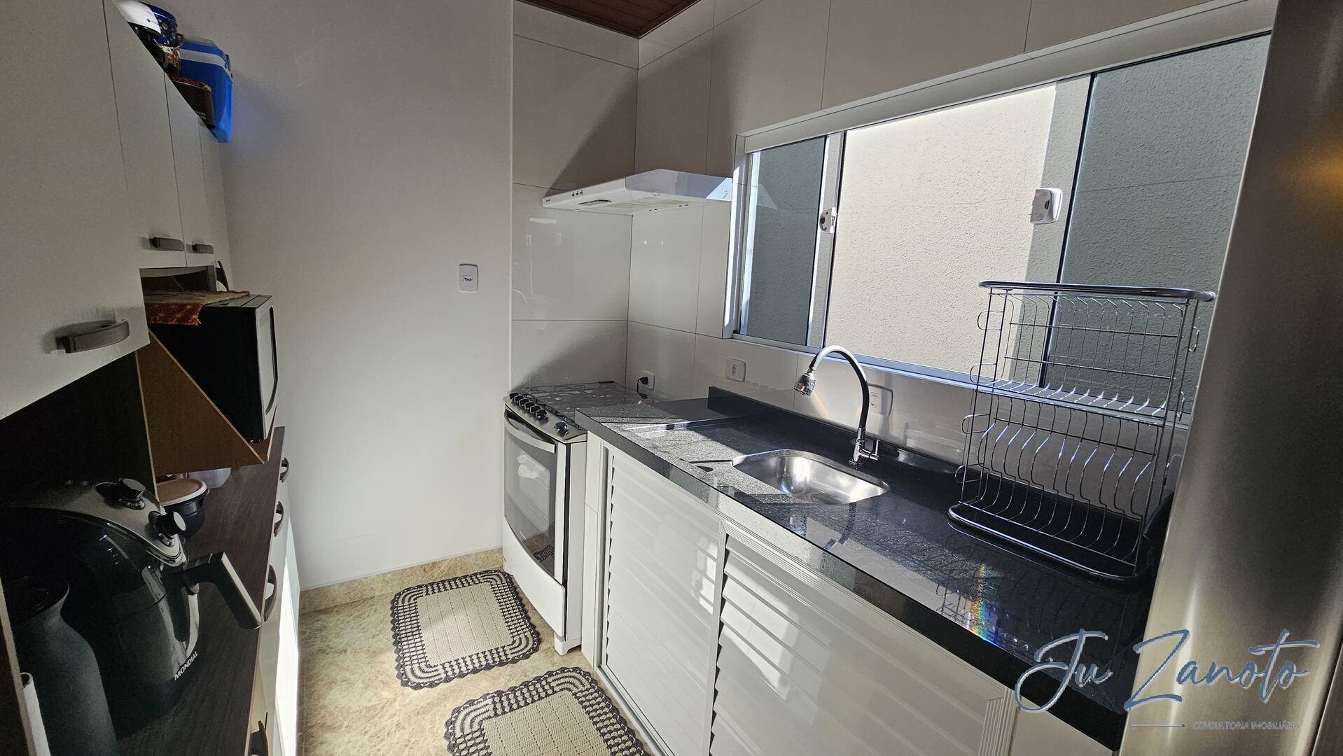 Casa à venda com 3 quartos, 150m² - Foto 4