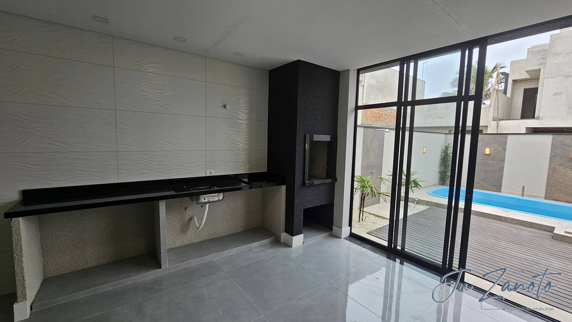 Casa à venda com 3 quartos, 108m² - Foto 34