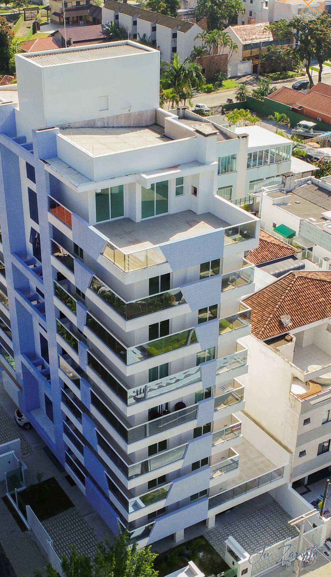 Apartamento à venda com 3 quartos, 260m² - Foto 9