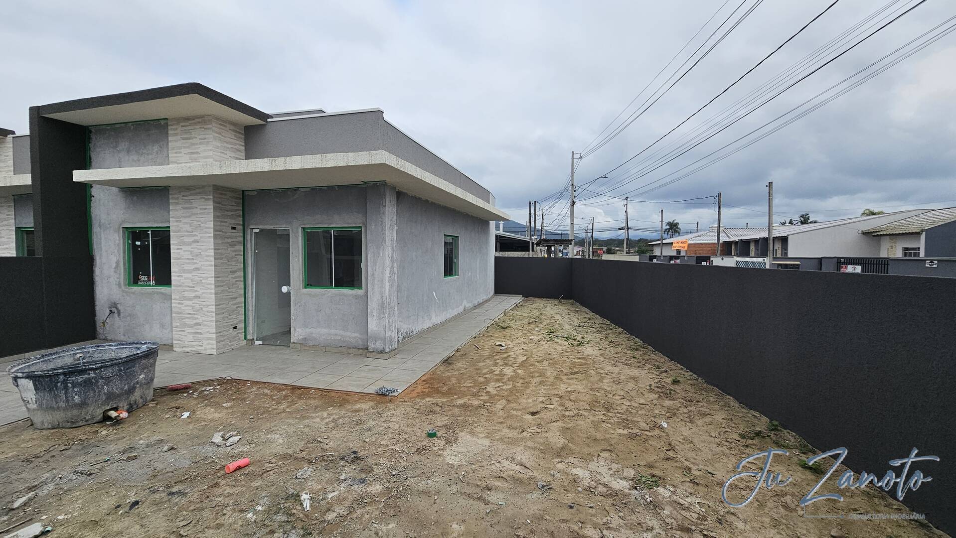 Casa à venda com 2 quartos, 50m² - Foto 5