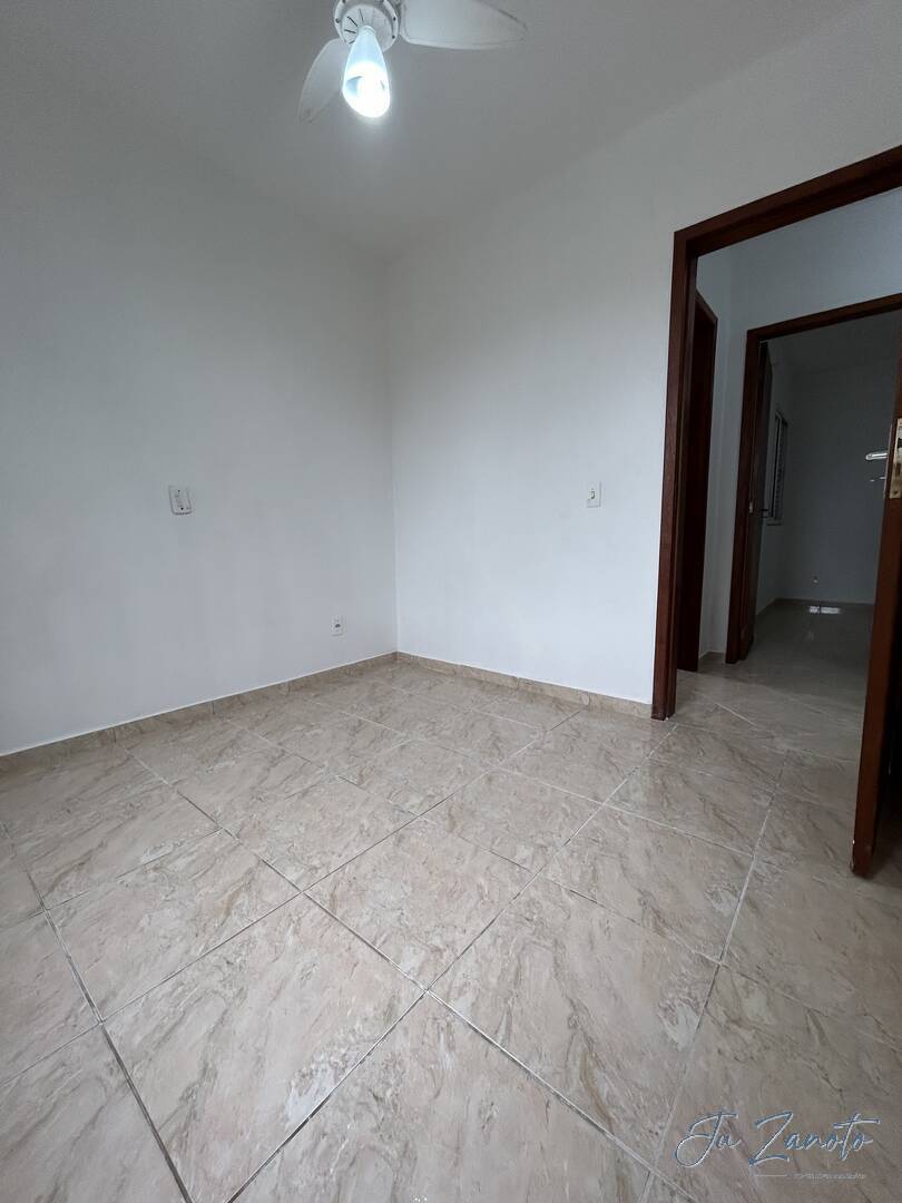 Casa à venda com 3 quartos, 100m² - Foto 6