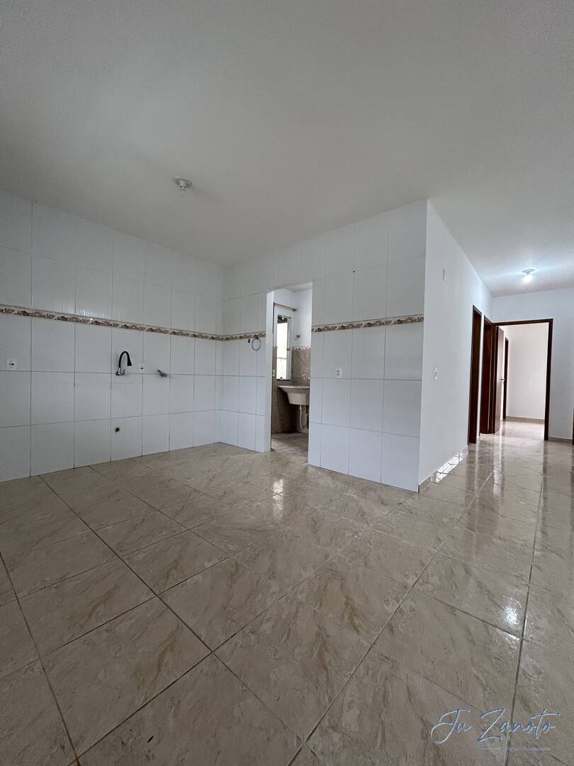 Casa à venda com 3 quartos, 100m² - Foto 10