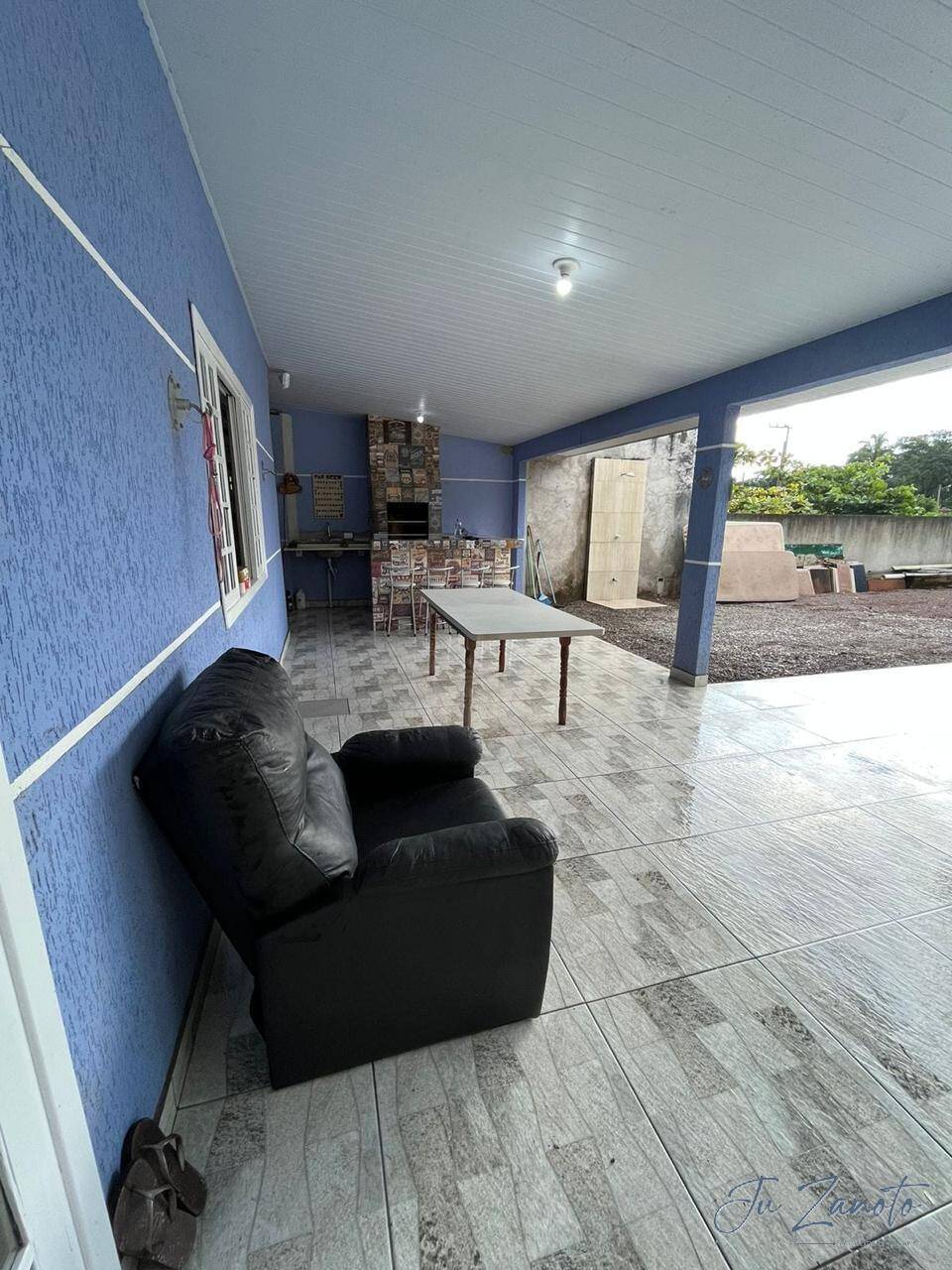 Casa à venda com 2 quartos, 100m² - Foto 4