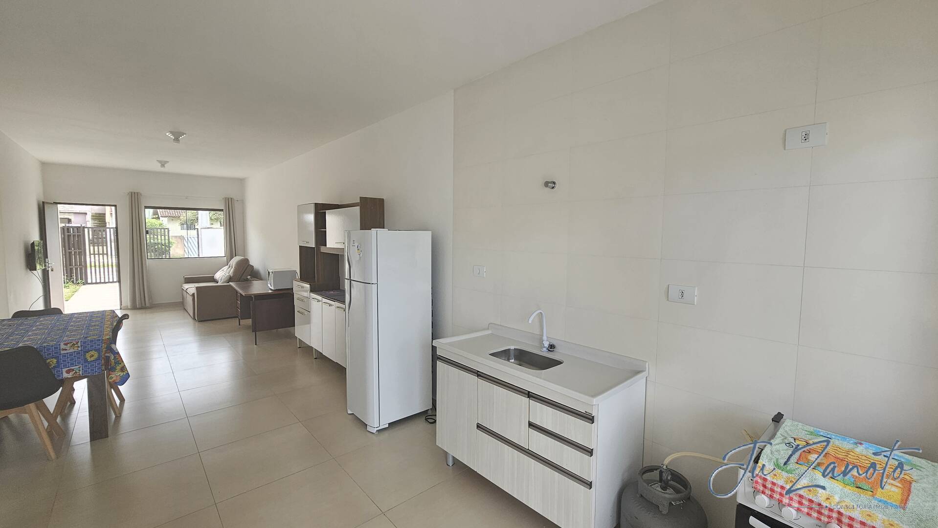 Casa à venda com 3 quartos, 84m² - Foto 16