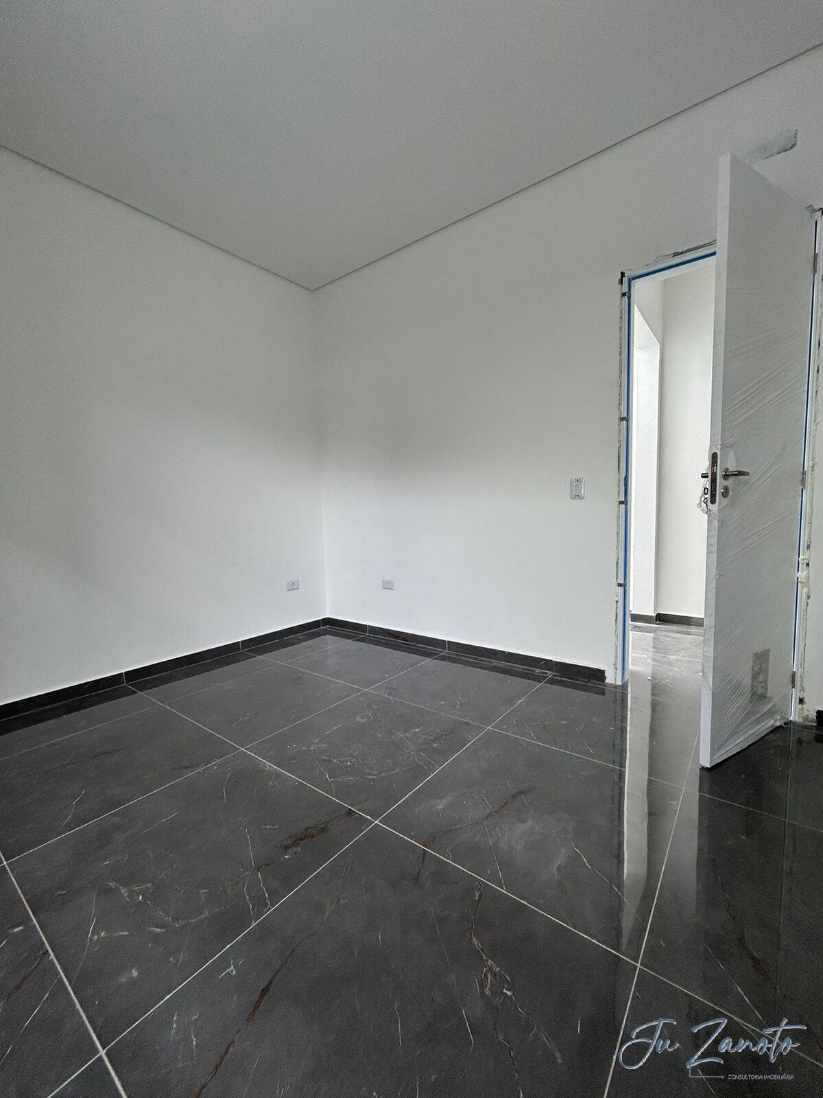 Casa à venda com 3 quartos, 79m² - Foto 11