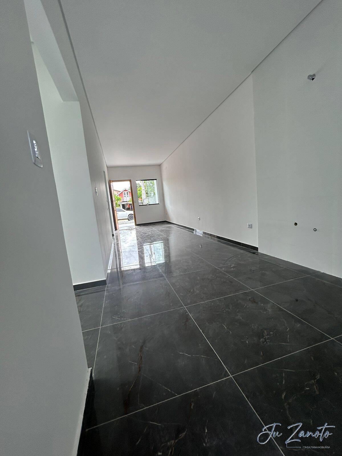 Casa à venda com 3 quartos, 79m² - Foto 5