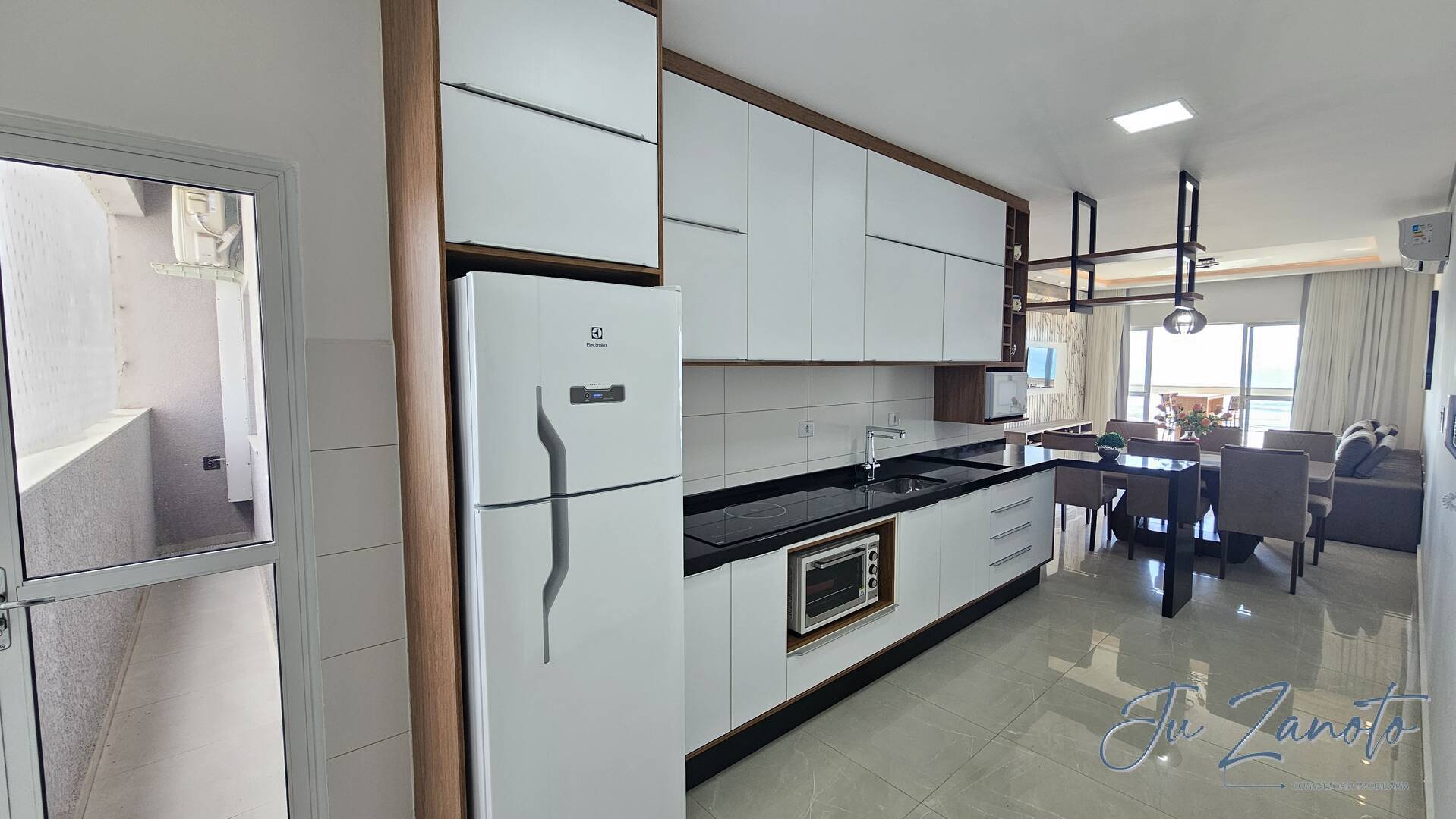 Apartamento à venda com 3 quartos, 100m² - Foto 4