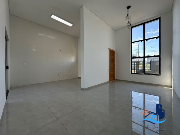 Casa à venda com 3 quartos, 93m² - Foto 2