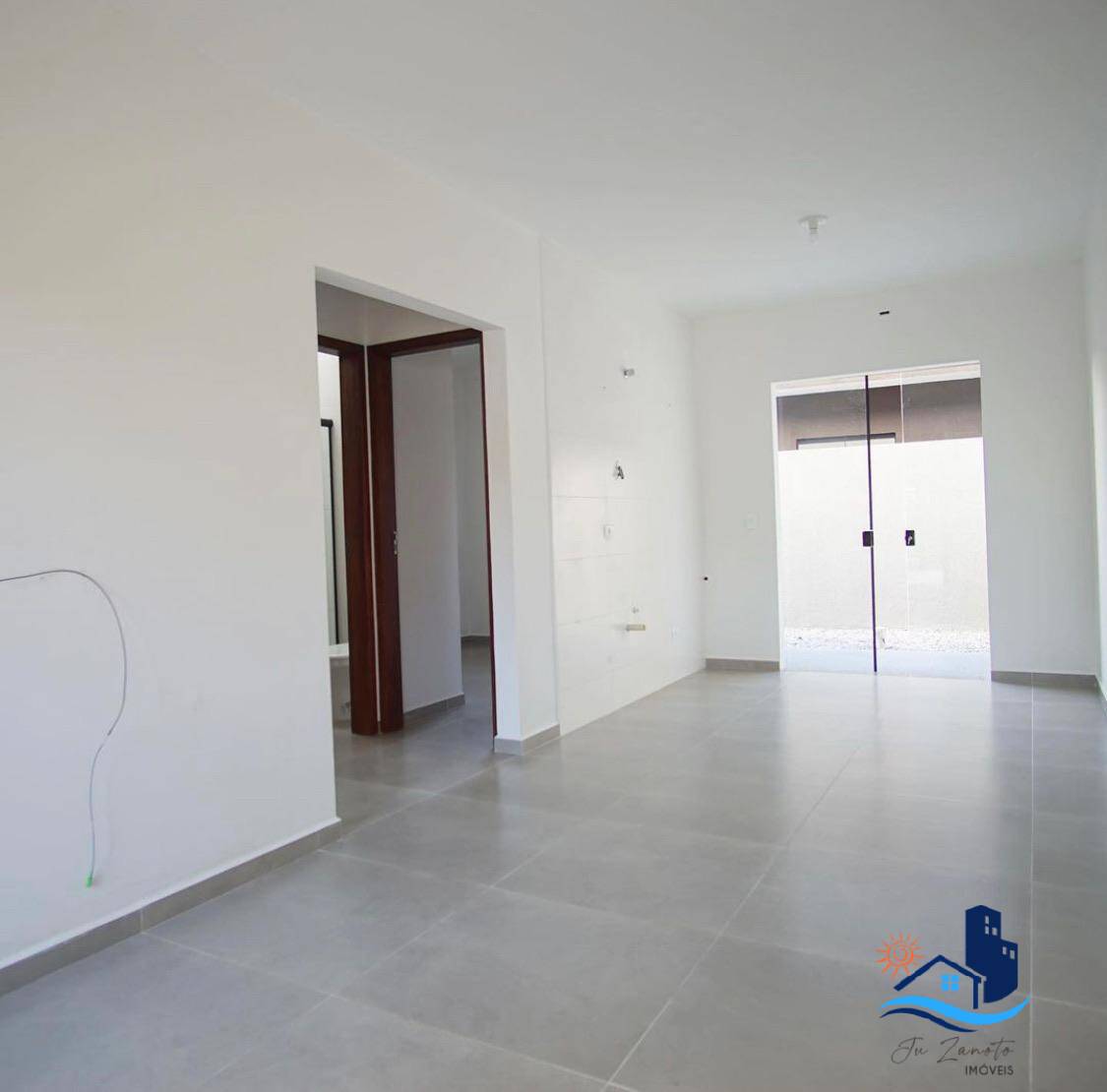 Casa à venda com 2 quartos, 50m² - Foto 5